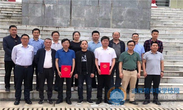 
臨澧縣職業中專學校與常德天倫精密鑄造有限公司舉行校企合作簽約儀式
